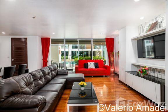 villa — photo 1