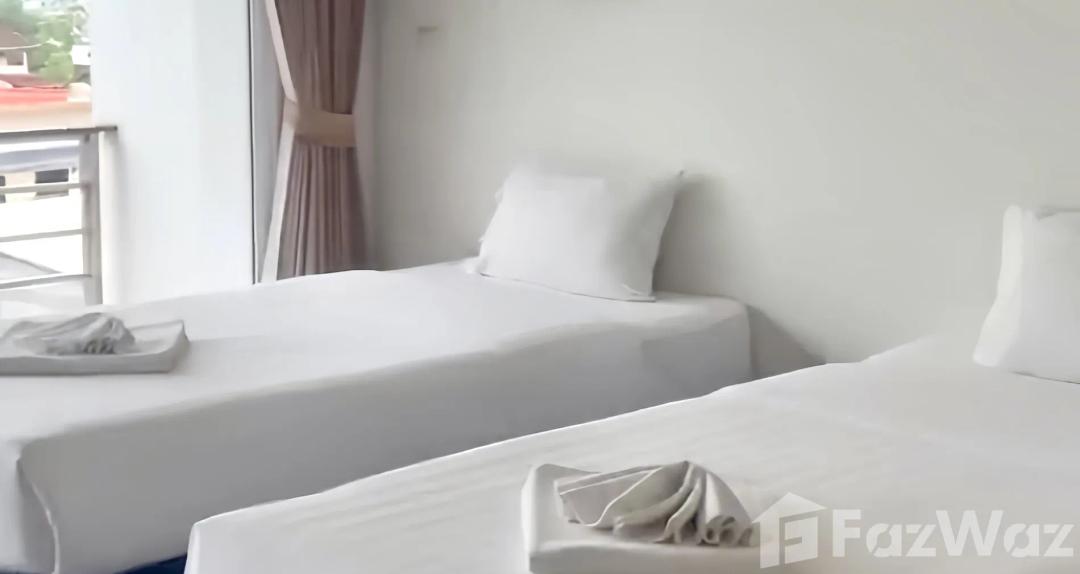 1BR condo — photo 1